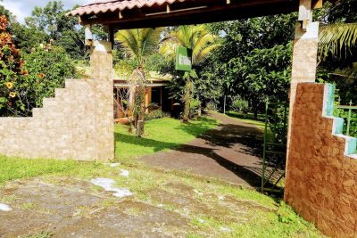 Lote con casa en venta La Tigra de San Carlos