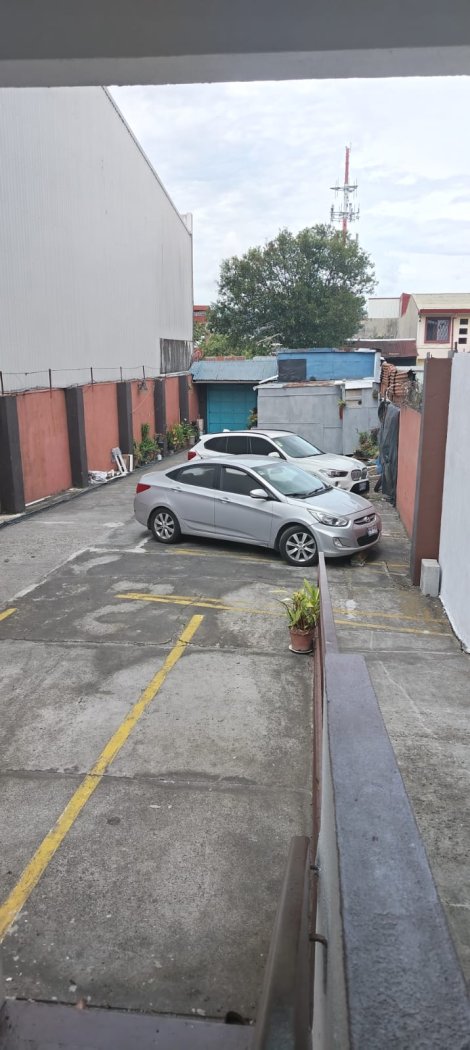 Venta de edificio comercial, San José entre avenida 14 y calle 5. - foto 5