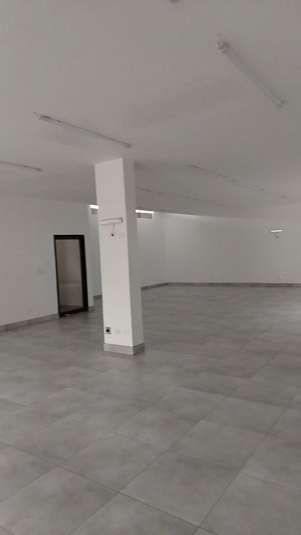 Local Comercial en Alquiler Barrio Chino 250m2 - foto 3