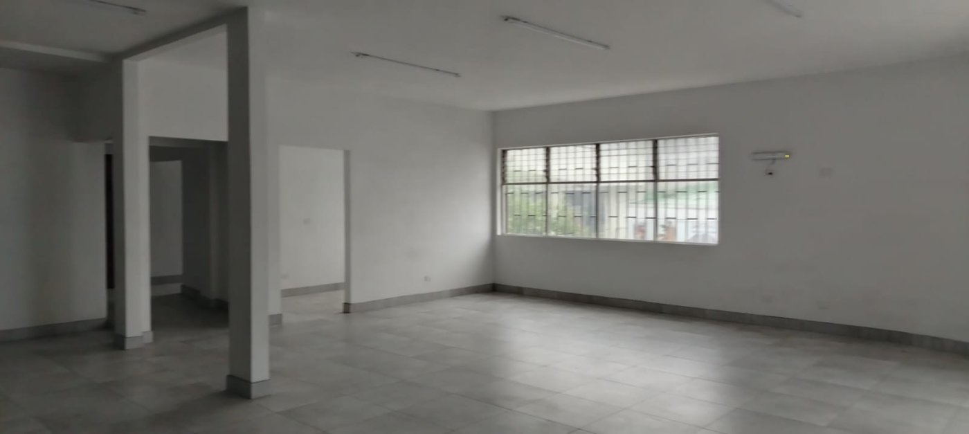 Local Comercial en Alquiler Barrio Chino 250m2 - foto 5